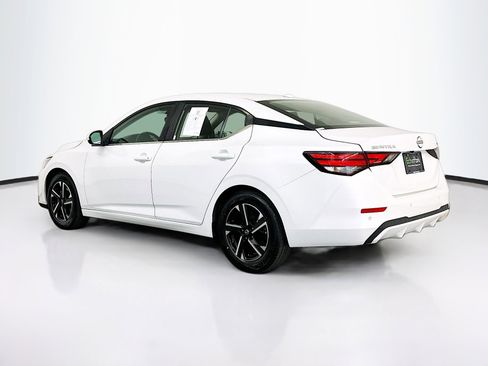 Used 2024 Nissan Sentra SV FWD image 5