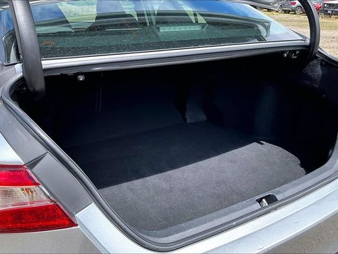 Used 2019 Toyota Camry LE FWD image 35