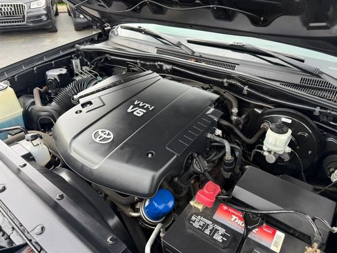 Used 2014 Toyota Tacoma 4x4 Double Cab w/ SR5 Package image 35