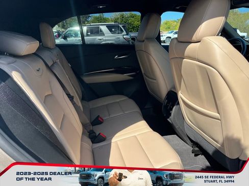 Used 2024 Cadillac XT4 Luxury image 17