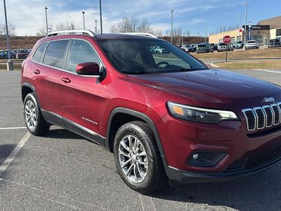 Used 2019 Jeep Cherokee Latitude Plus w/ Comfort/Convenience Group
