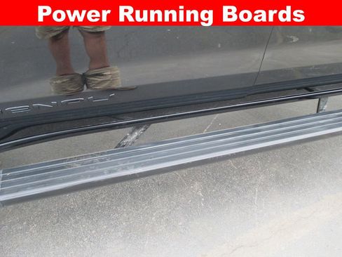 Used 2026 GMC Sierra 1500 Denali w/ Denali Reserve Package image 16