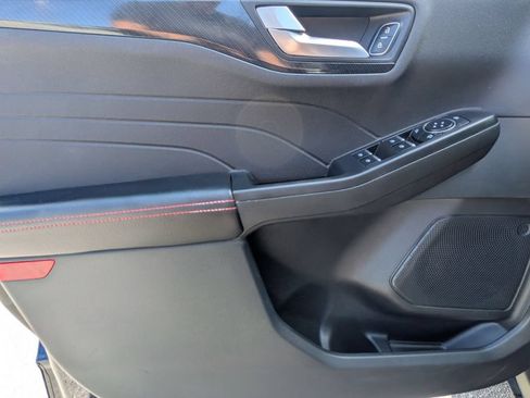 Used 2025 Ford Escape ST-Line FWD image 9