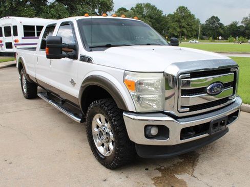 Used 2015 Ford F250 Lariat w/ Lariat Ultimate Package AWD/4WD image 4