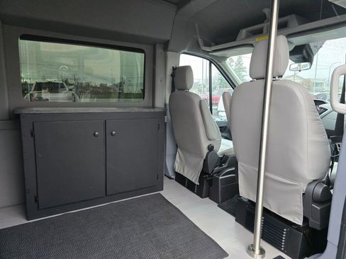 Used 2019 Ford Transit 350 XLT image 14