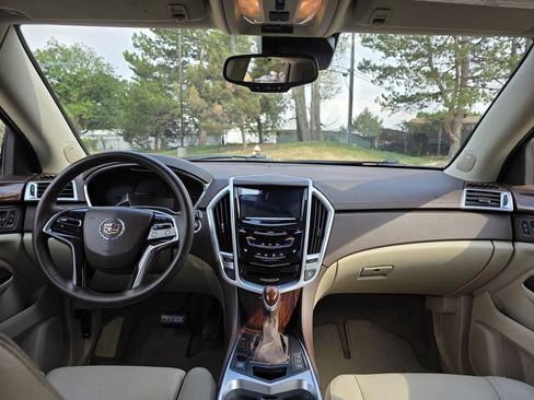 Used 2016 Cadillac SRX Luxury w/ Driver Awareness Package AWD/4WD image 23
