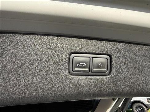 Used 2024 Genesis GV80 2.5T AWD/4WD image 21