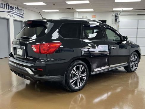 Used 2018 Nissan Pathfinder Platinum FWD image 5