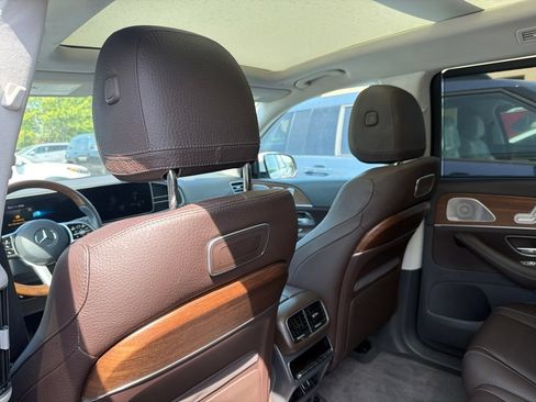 Used 2020 Mercedes-Benz GLS 450 4MATIC image 28