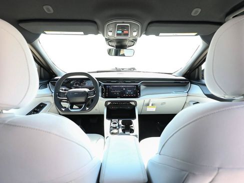 New 2026 Jeep Cherokee Laredo AWD/4WD image 21
