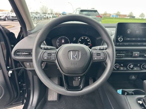 Used 2025 Honda HR-V LX image 18