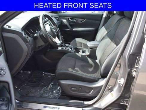 Used 2018 Nissan Rogue SV w/ Premium Package AWD/4WD image 4