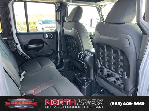 Used 2018 Jeep Wrangler Unlimited Rubicon image 23