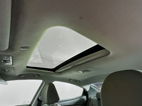 Used 2016 Hyundai Elantra Sport w/ Option Group 03 image 26