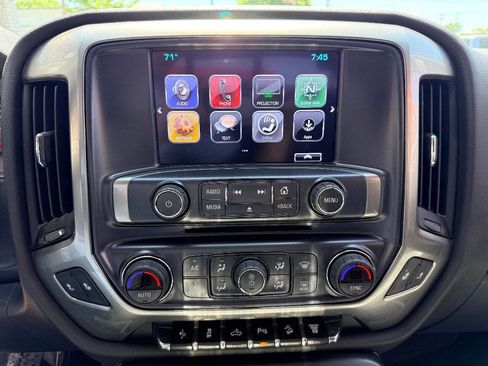 Used 2019 Chevrolet Silverado 2500 LT w/ LT Convenience Package image 26