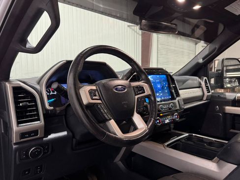 Used 2022 Ford F350 Lariat w/ Lariat Ultimate Package AWD/4WD image 5