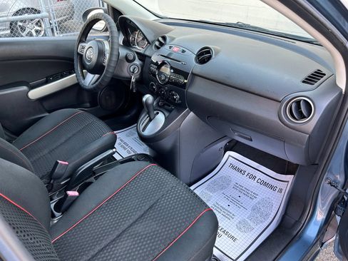 Used 2014 MAZDA MAZDA2 Touring FWD image 24