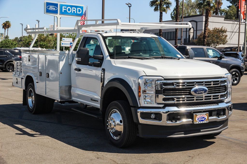 New 2024 Ford F550 Luxury RWD image 3