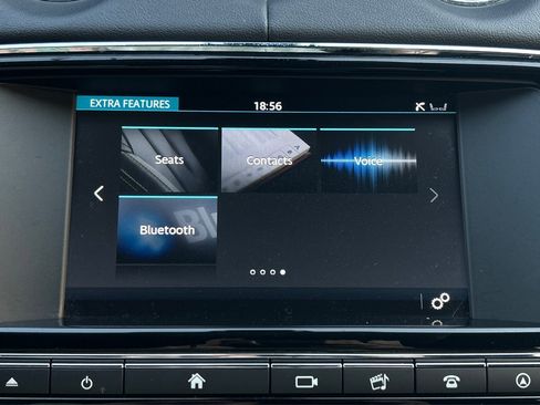 Used 2016 Jaguar XJ R-Sport image 32