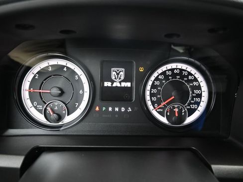 Used 2018 RAM 1500 Express w/ Express Value Package image 14