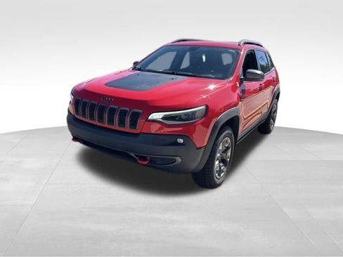 Used 2019 Jeep Cherokee Trailhawk AWD/4WD image 1