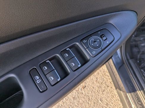 Used 2023 Hyundai Santa Fe SE FWD image 16