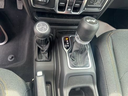 Used 2025 Jeep Wrangler Unlimited Sahara w/ Safety Group image 20