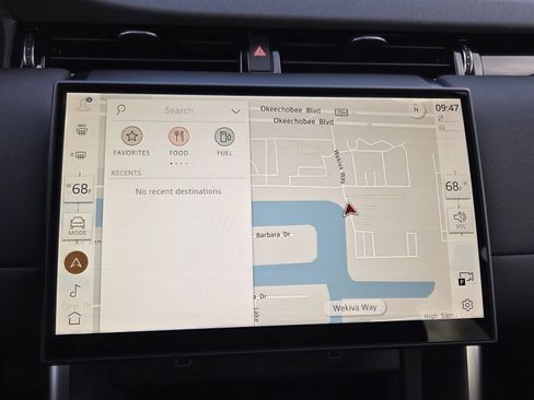 Used 2025 Land Rover Discovery Sport S image 13