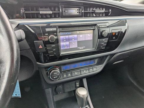 Used 2014 Toyota Corolla S image 15
