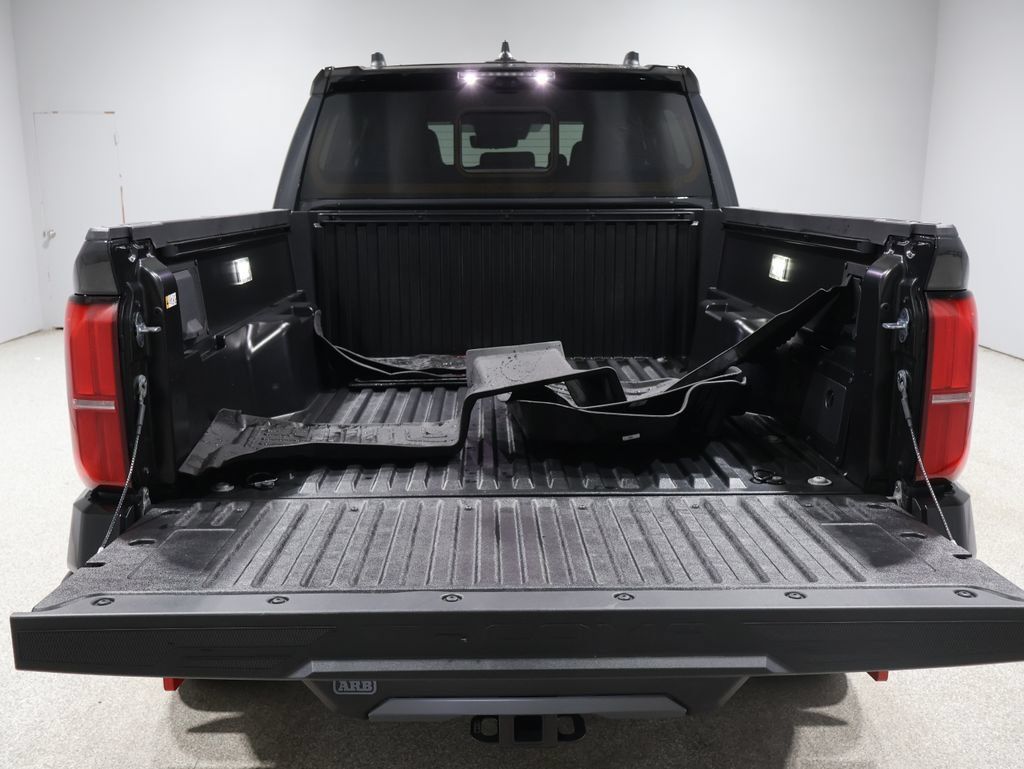 Used 2025 Toyota Tacoma TRD Pro w/ Tow Tech Package AWD/4WD image 5