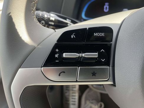 New 2026 Hyundai Elantra SEL Sport FWD image 15