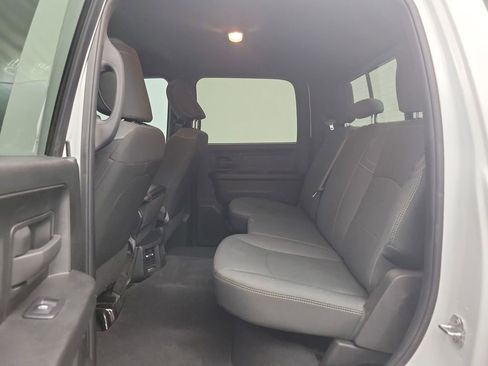 Used 2024 RAM 3500 Tradesman w/ Chrome Appearance Group image 9