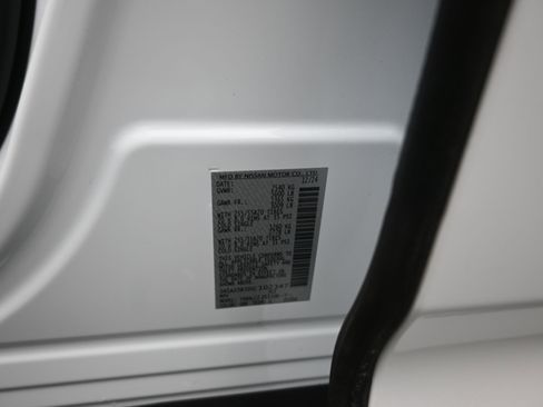 Certified 2025 Nissan Murano SV image 10