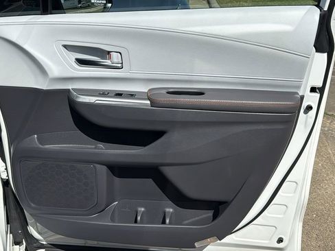 Used 2024 Toyota Sienna XSE w/ XSE Plus Package image 32