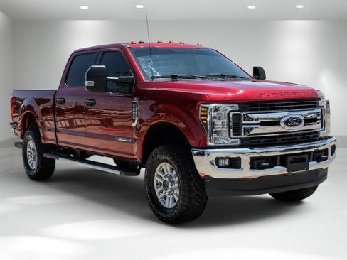 Used 2019 Ford F250 XLT w/ XLT Value Package AWD/4WD image 5