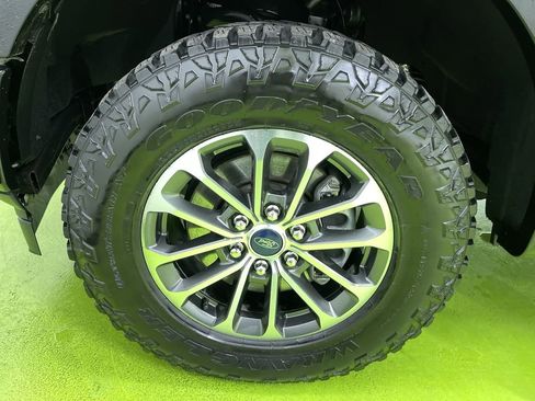 Used 2019 Ford F150 XLT w/ Equipment Group 302A Luxury image 16