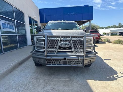 Certified 2025 Ford F450 Platinum w/ FX4 Off-Road Package AWD/4WD image 3