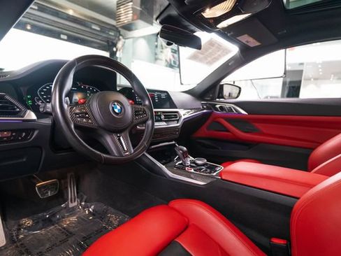 Used 2022 BMW M4 xDrive Competition w/ Executive Package AWD/4WD image 4