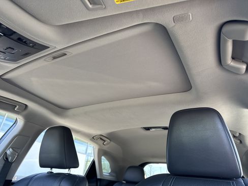 Used 2019 Lexus RX 350 AWD image 4