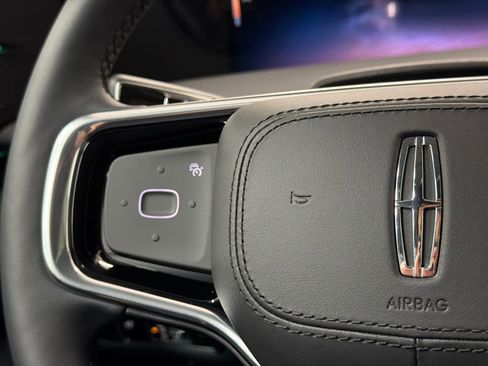 Used 2026 Lincoln Nautilus Reserve image 23