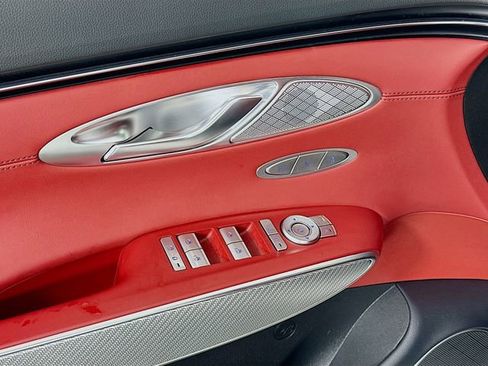 Certified 2025 Genesis GV70 3.5T Sport image 18