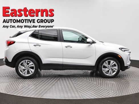 Used 2024 Buick Encore GX Preferred FWD image 4