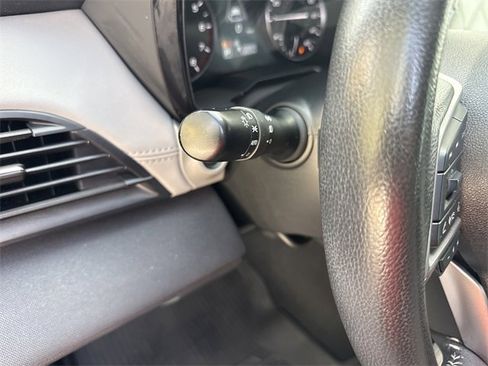 Used 2025 Subaru Outback Premium w/ Popular Package #1A image 20