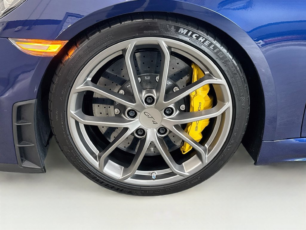 Used 2020 Porsche 718 Cayman GT4 RWD image 37