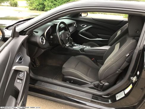 Used 2020 Chevrolet Camaro LT RWD image 9