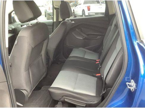 Used 2017 Ford Escape SE image 9