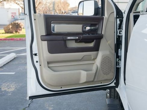 Used 2015 RAM 3500 Laramie image 20