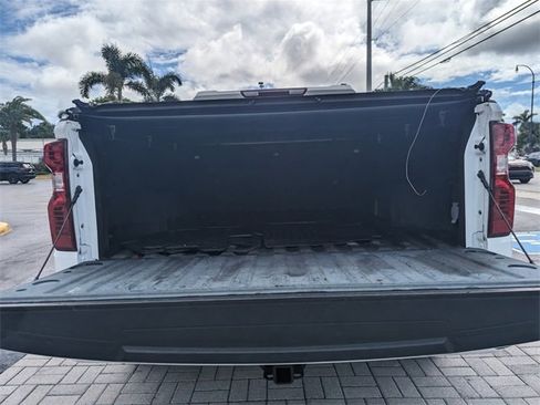 Used 2023 Chevrolet Silverado 1500 Custom image 12