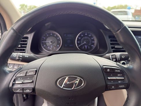 Used 2020 Hyundai Elantra Value Edition w/ Cargo Package (C1) image 21