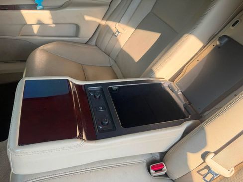 Used 2011 Lexus LS 460 w/ Comfort Pkg RWD image 16
